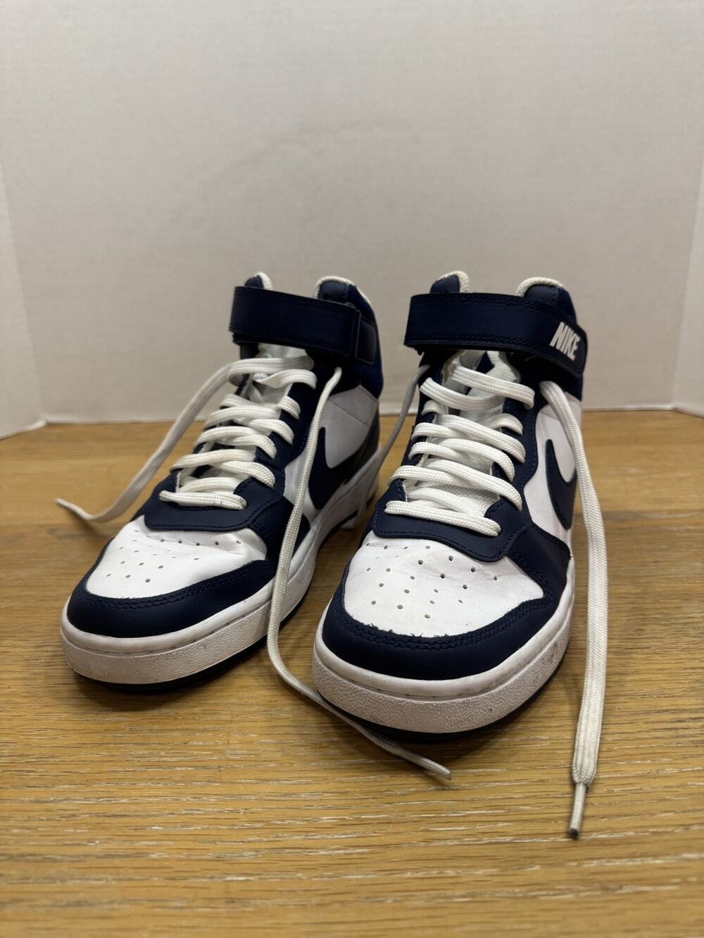 Nike Court Borough Mid 2 Size 7Y Blue and White